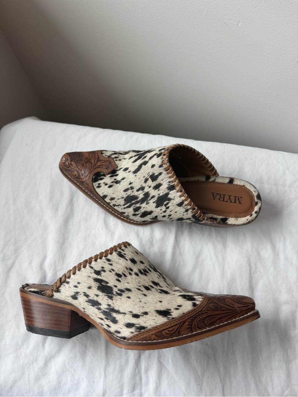MYRA Cow Print Western Mule Heels Size 7 - Picture 6 of 7
